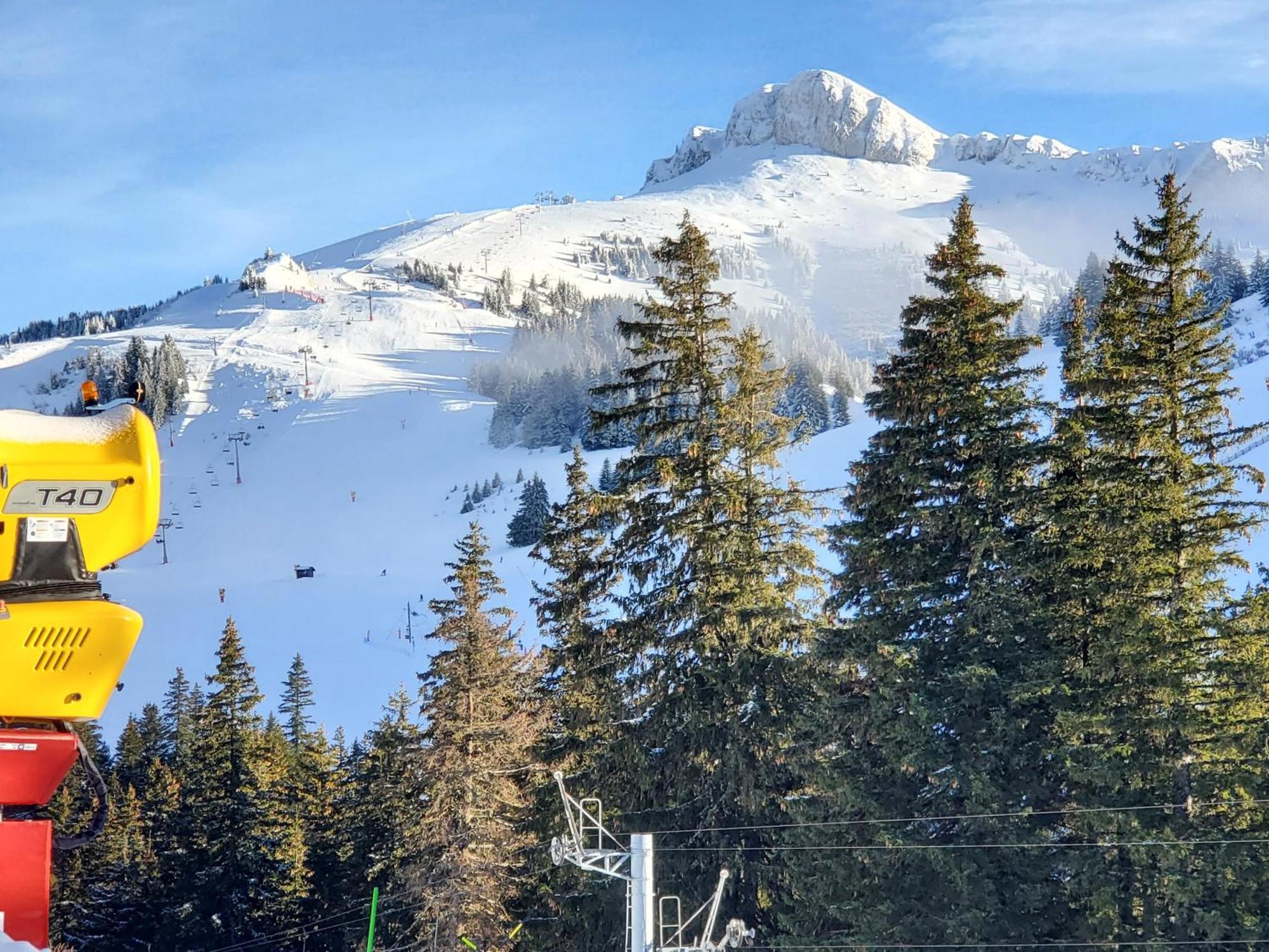 SUPERBE APPARTEMENT T2 3 ETOILES 40m2 PIED DES PISTES VUE SUR LE LAC Thollon-les-Memises Exterior foto